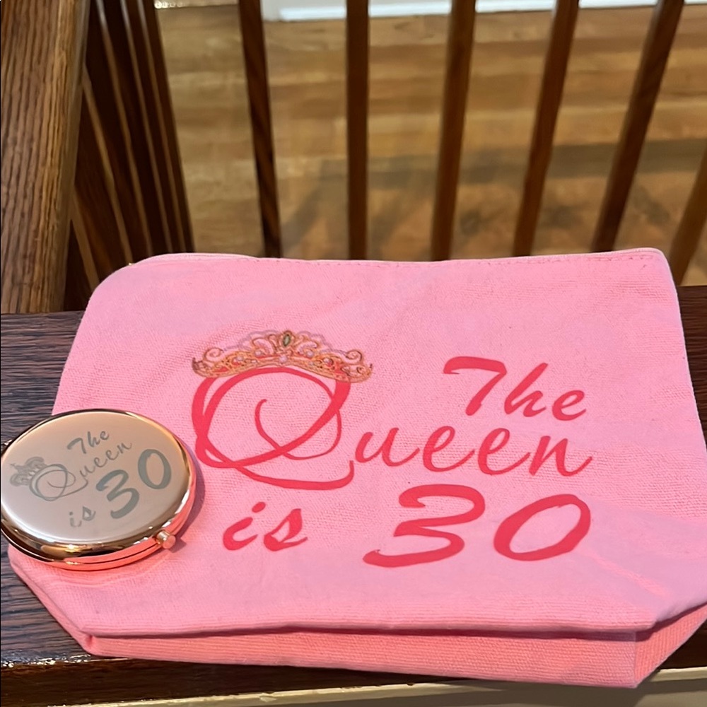 Pink 'The Queen is 30' Cosmetic Bag